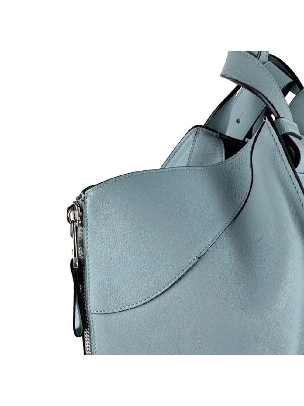 Loewe Shoulder Bag Hammock Medium